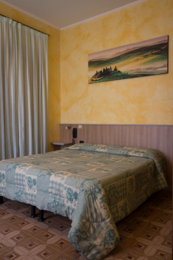 Albergo Etrusco Calusco d'Adda Екстер'єр фото