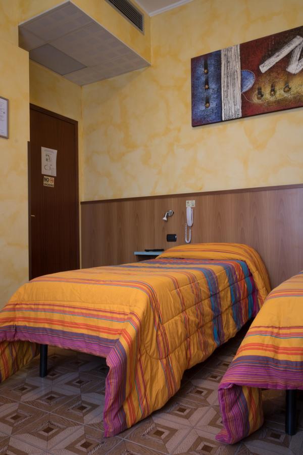 Albergo Etrusco Calusco d'Adda Екстер'єр фото